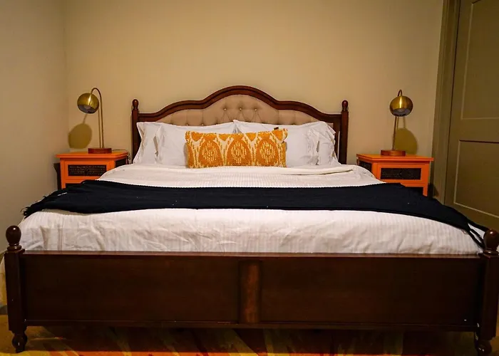 Opal Suite - New 2 Bed-2 Bath Loft Near Downtown!