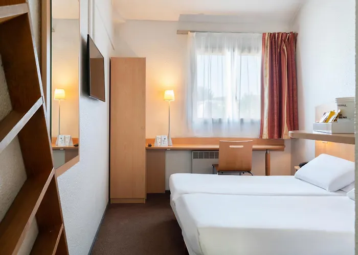 Hôtel Restaurant Kyriad Mulhouse Nord Illzach