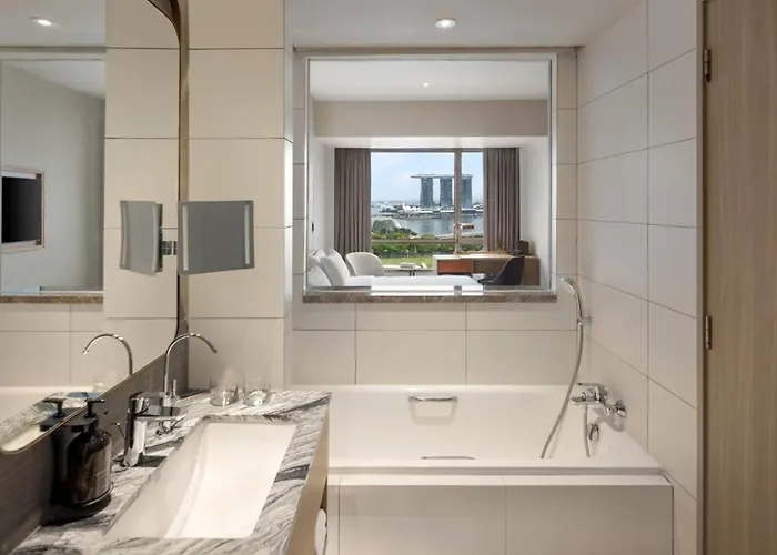 Wyndham Singapore Hotel