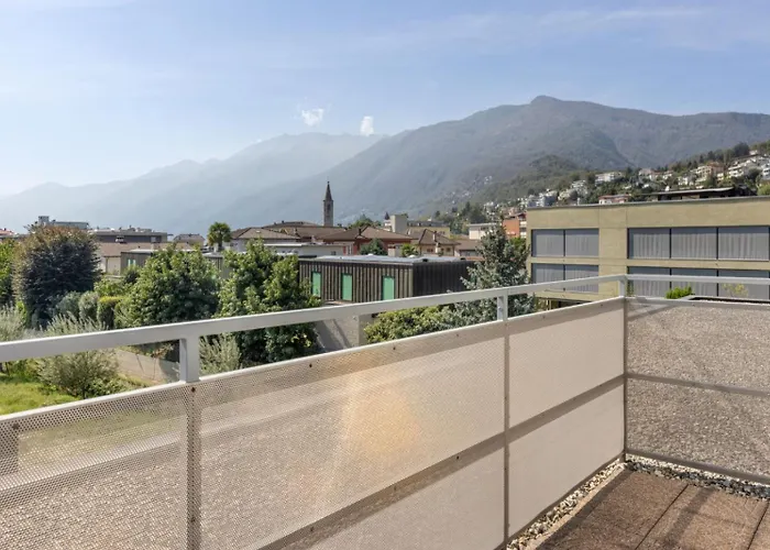 Ascona Lodge, Pool&Garden Retreat