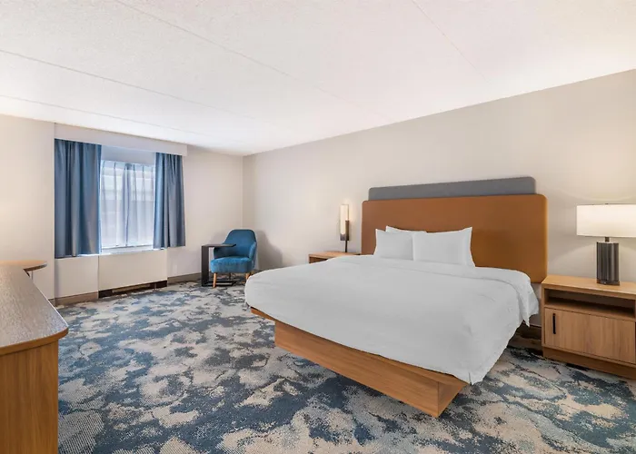 Hampton Inn Schenectady Downtown