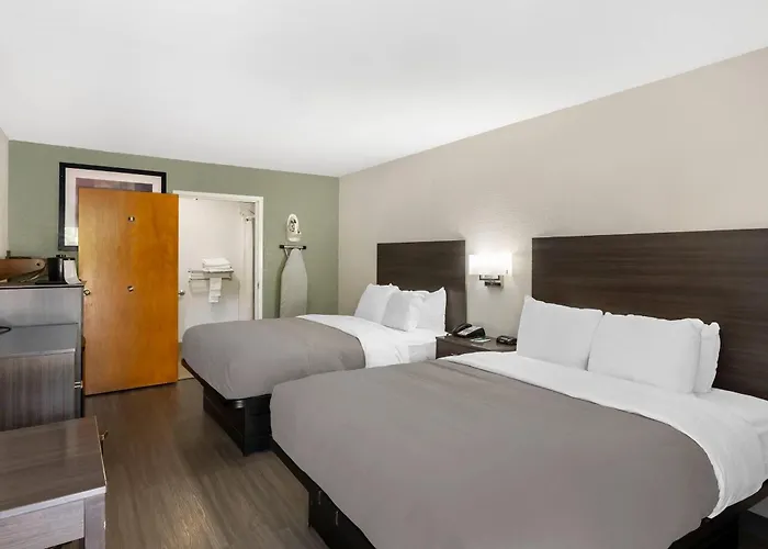Quality Inn Clinton - Laurens I-26