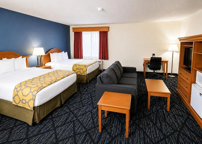 Baymont By Wyndham Hot Springs