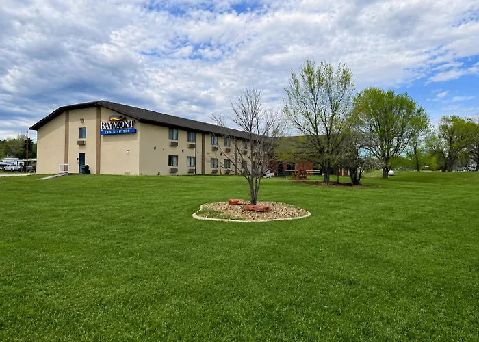 Baymont By Wyndham Hot Springs