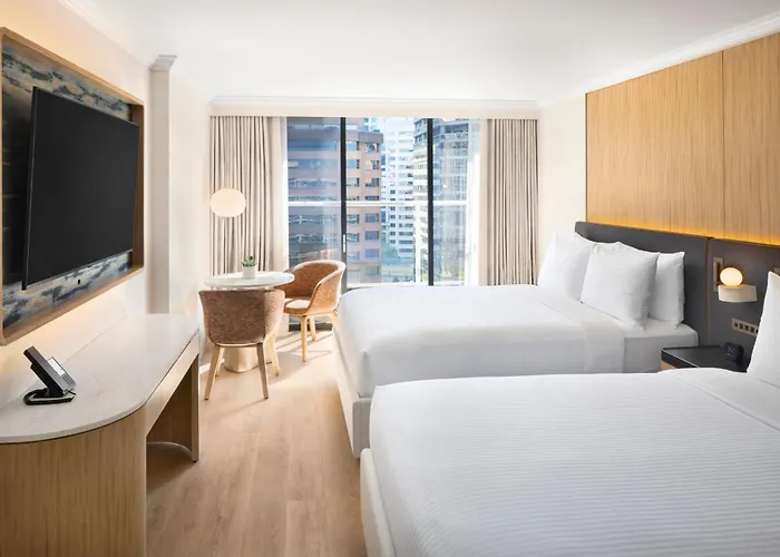 Pinnacle Hotel Harbourfront