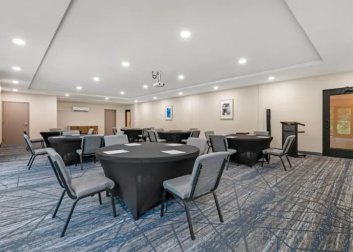 Holiday Inn Express Hotel & Suites Clemson - University Area By Ihg