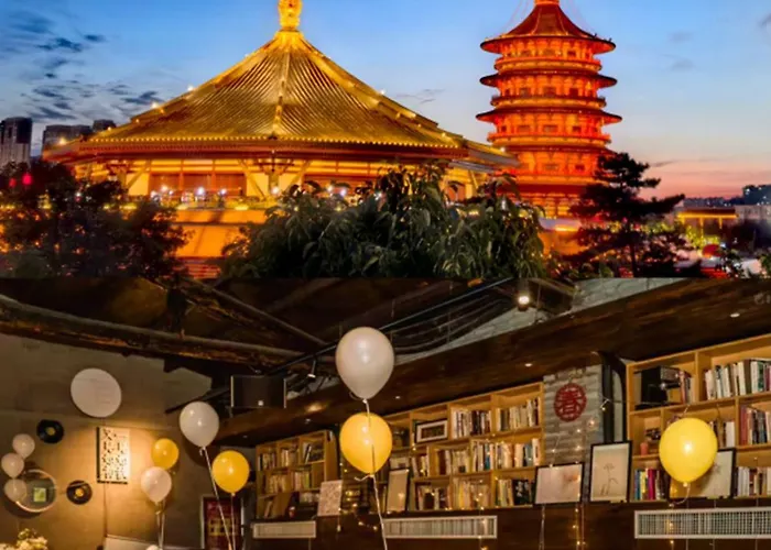First Sight Hotel,Next To Yingtianmen Imperial City,Provide Airport And High-Speed Rail Station Pickup