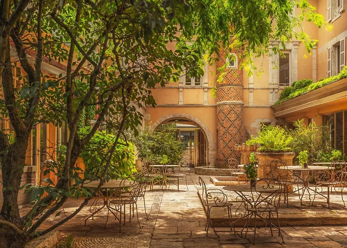 Hotel Lion D'Or 1774 - Chateaux De La Loire