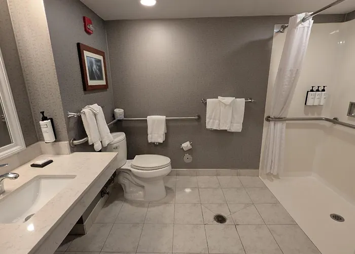 Wyndham Visalia