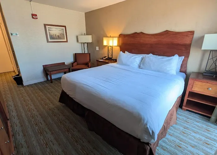 Wyndham Visalia