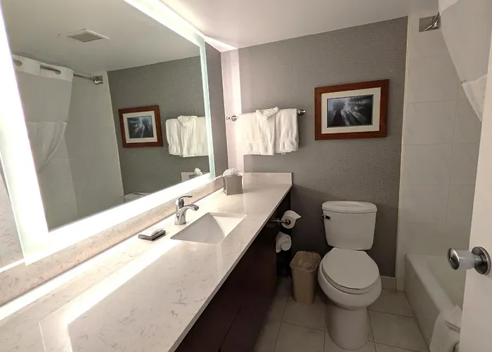 Wyndham Visalia