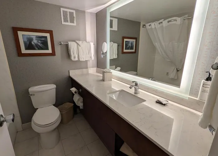 Wyndham Visalia