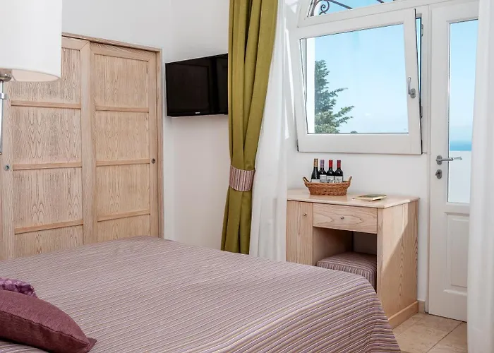 Capri Wine Hotel