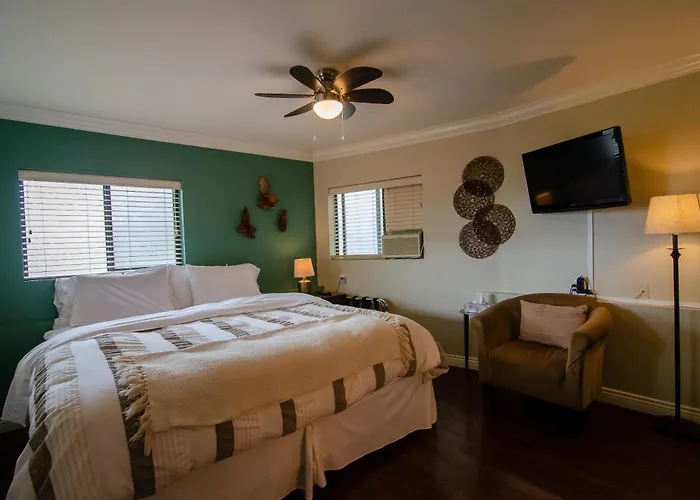 The Fraser River'S Edge B&B Lodge