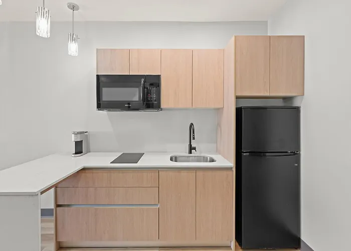 Home Inn & Suites Regina Airport