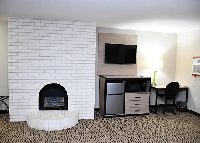 Baymont Inn And Suites By Wyndham Platteville