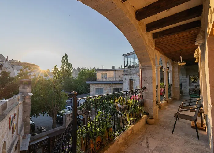 Aren Cave Hotel And Art Gallery