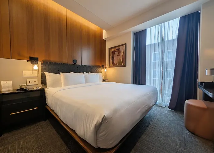 Porter Square Hotel