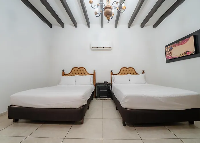 Hotel Cosmos Don Carlos
