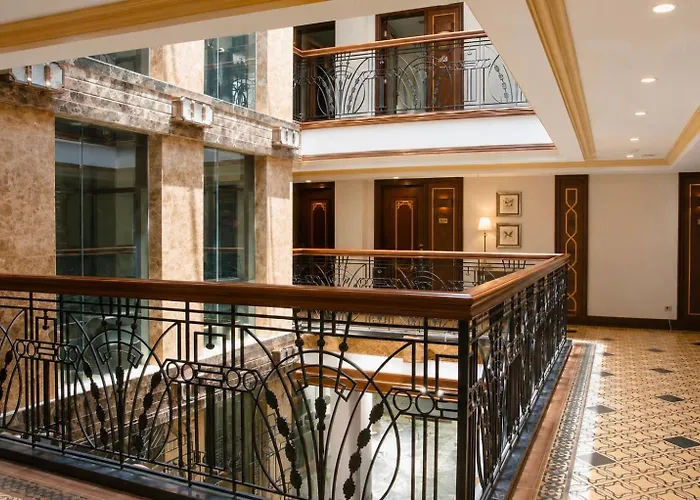 Herald Suites Polaris