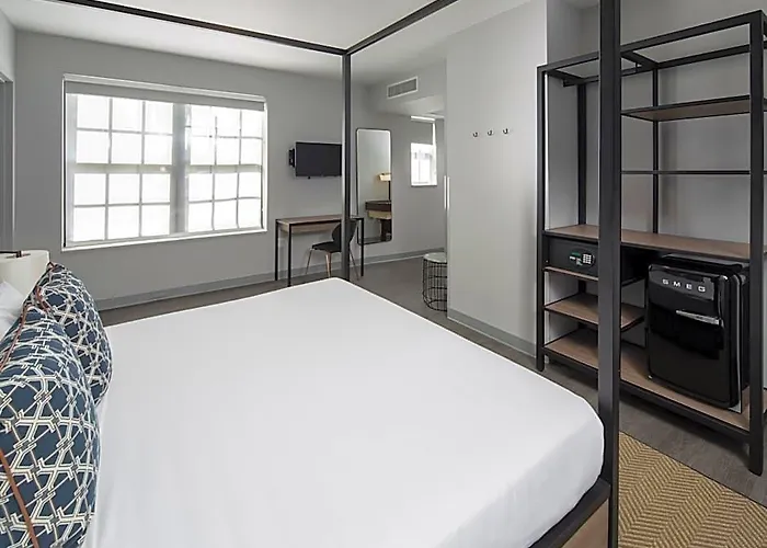Hotel Rendale Miami Beach