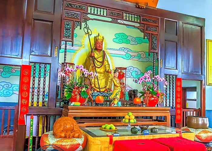 Shi Su Wan Jia Homestay II