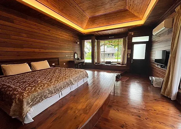Pinehome Villa
