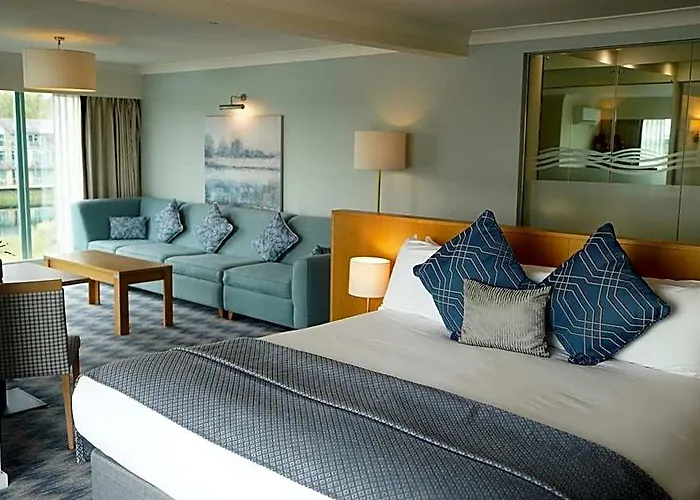 De Vere Cotswold Water Park