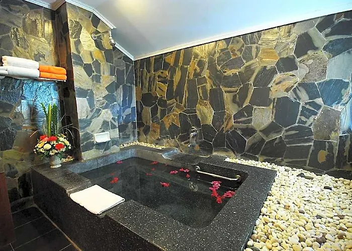 Privacy Beach Resort & Spa