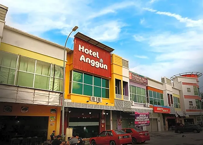 Swing & Pillows @ Anggun Hotel Seri Iskandar, Ipoh