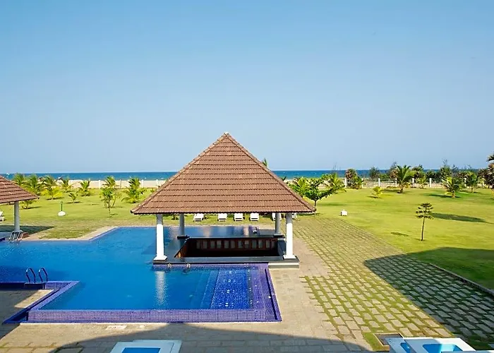 Le Pondy - Beach And Lake Resort