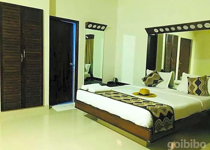 Lotus Comfort - A Pondy Hotel