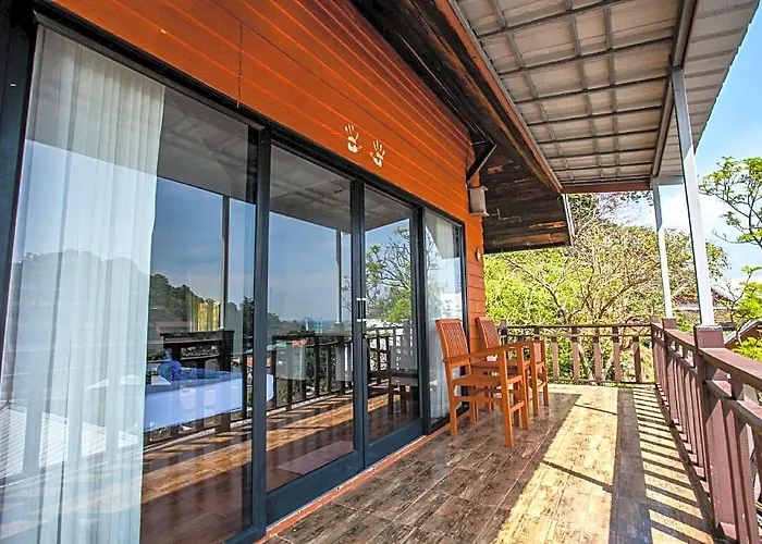 Phitarom Phi Phi Resort