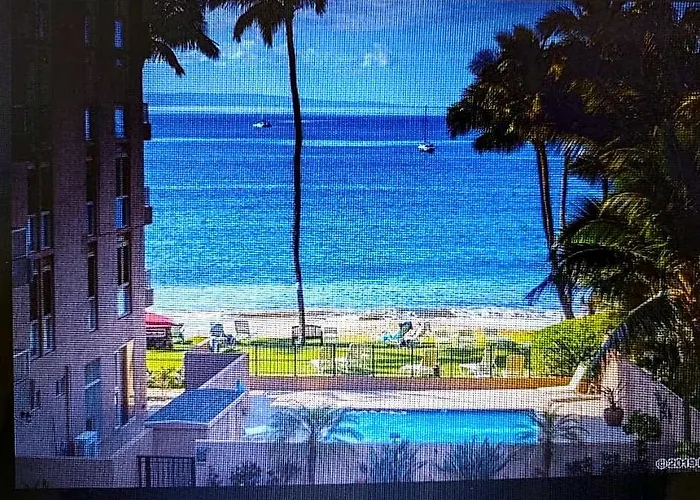 Nani Kai Hale # 204 Beachfront, Hotel District!