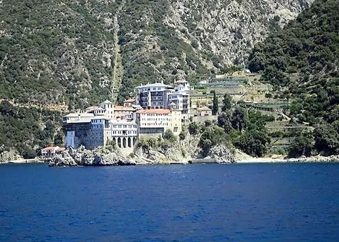 Kassandra Bay Village