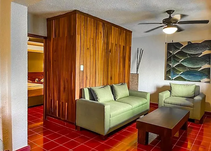 Hotel Casa Colonial Cozumel-Dog Friendly