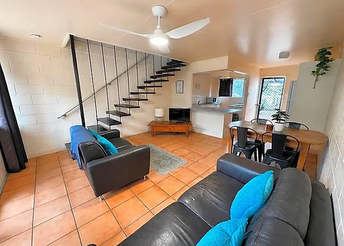 Pippies Beachhouse Backpackers