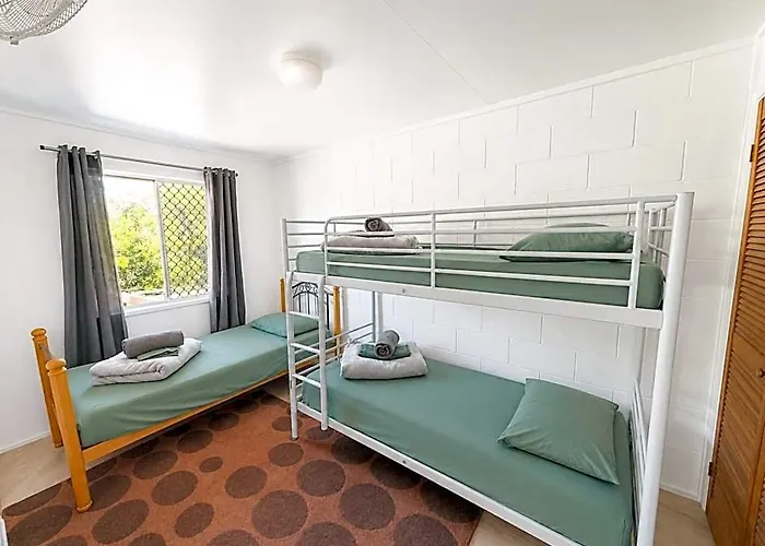 Pippies Beachhouse Backpackers