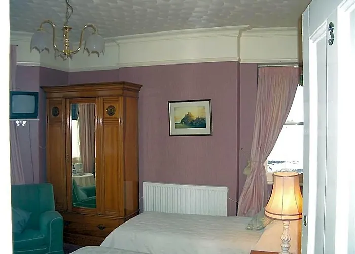 The Moelwyn Hotel & Restaurant
