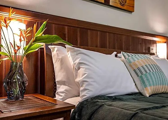 Heritage Lodge - In The Daintree