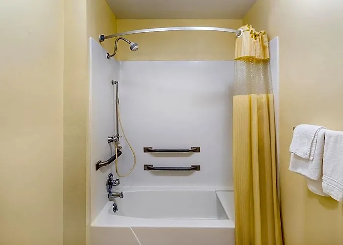 Days Inn By Wyndham Statesville