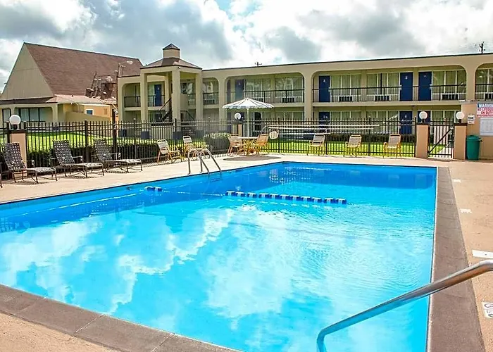 Rose Garden Inn & Suites Thomasville