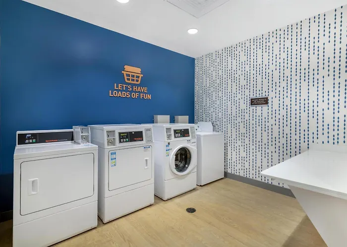 Home2 Suites By Hilton Queensbury Lake George