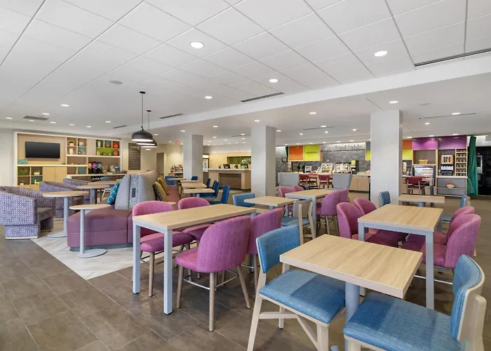 Home2 Suites By Hilton Queensbury Lake George