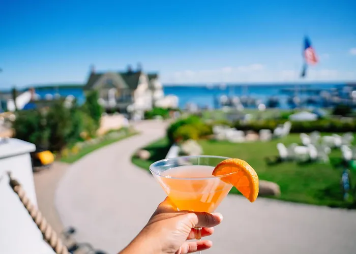 Island House Hotel