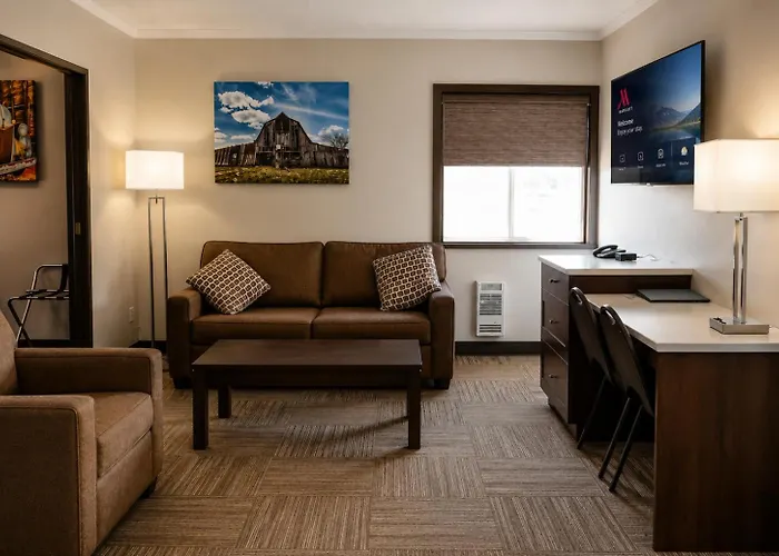 Homestead Inn & Suites