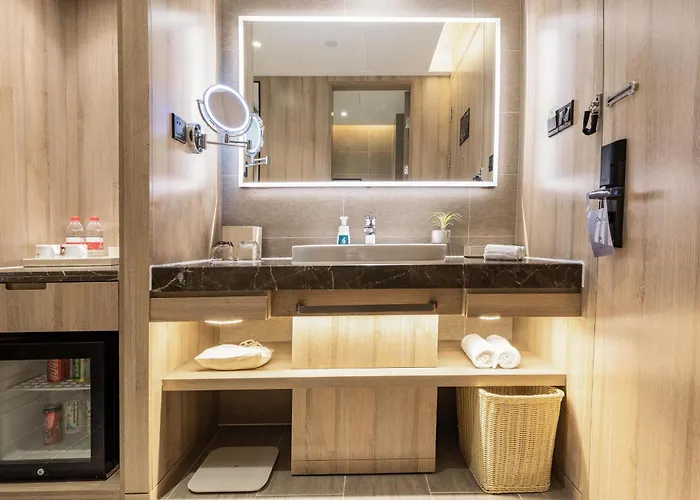 Atour Hotel Wuhan Tianhe Airport Tenglong Avenue Subway Station