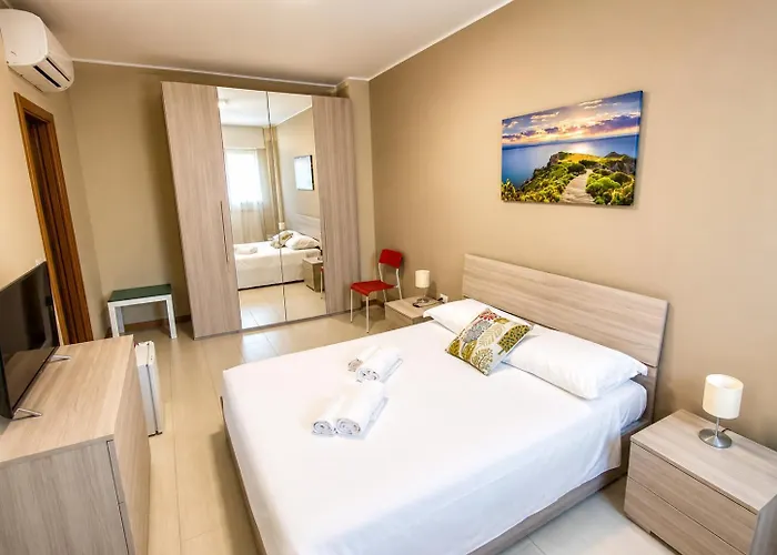 Grab A Flat In Coroneo