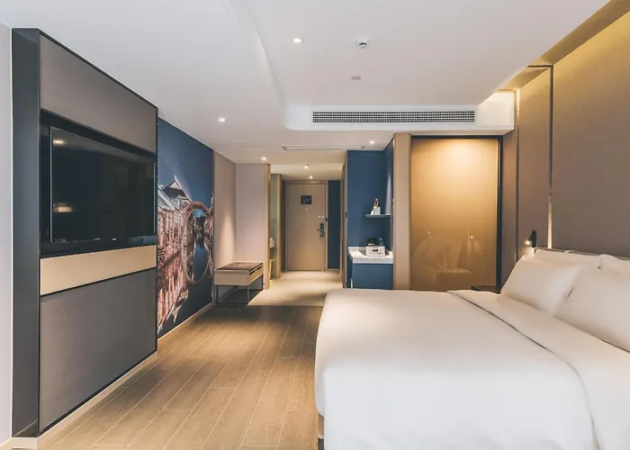 Atour Hotel Huzhou Dongwu