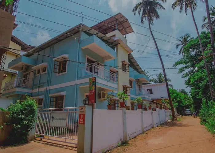 Super Collection O Holy Cross Home Stays